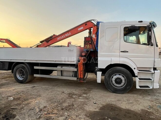 Mercedes Atego 1828 2001, 504,338 km - 6.4 l - Bakı