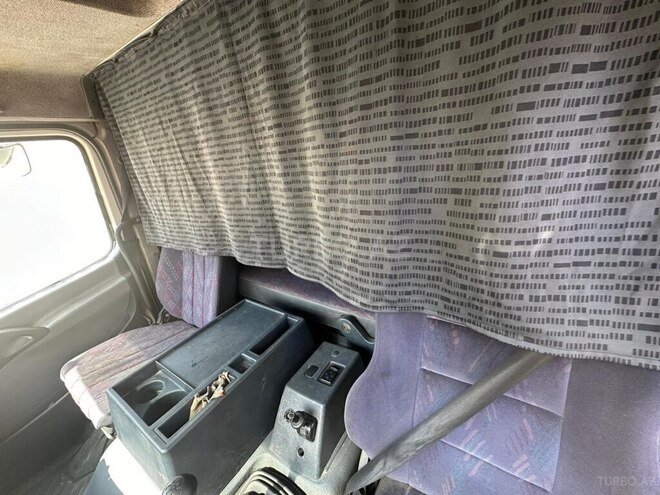 Mercedes Atego 1828 2001, 504,338 km - 6.4 l - Bakı