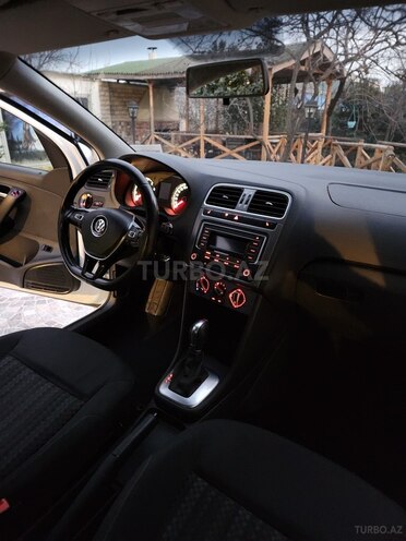 Volkswagen Polo 2019, 131,000 km - 1.6 l - Bakı