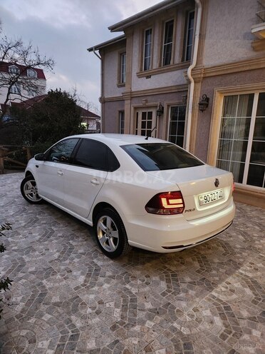 Volkswagen Polo 2019, 131,000 km - 1.6 l - Bakı