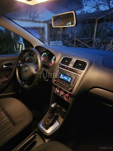 Volkswagen Polo 2019, 131,000 km - 1.6 l - Bakı