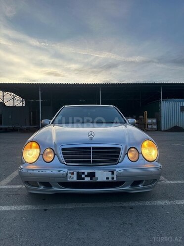 Mercedes E 320 2001, 389,756 km - 3.2 l - Bakı
