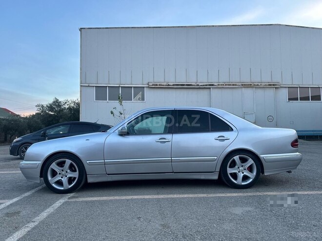 Mercedes E 320 2001, 389,756 km - 3.2 l - Bakı