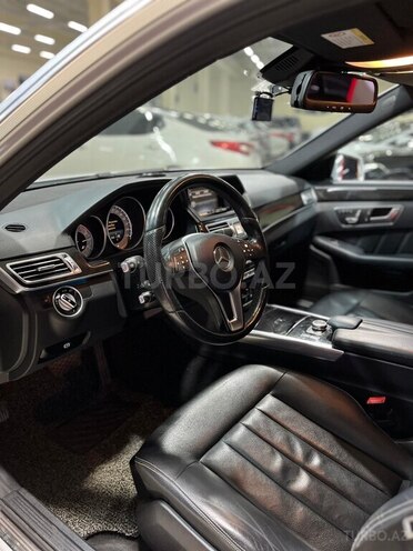 Mercedes E 220 d-10
