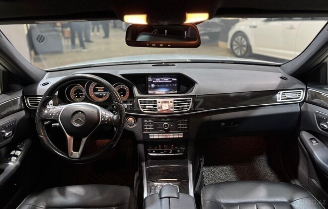 Mercedes E 220 d-13