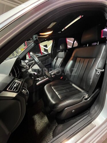 Mercedes E 220 d-11