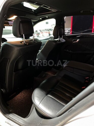 Mercedes E 220 d-15