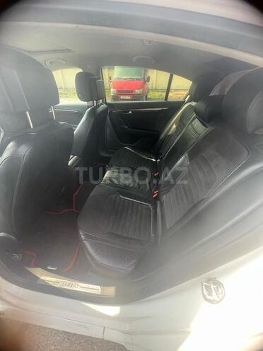 Volkswagen Passat 2011, 277,000 km - 2.0 l - Bakı