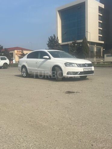 Volkswagen Passat 2011, 277,000 km - 2.0 l - Bakı