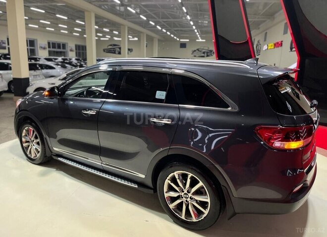 Kia Sorento-8