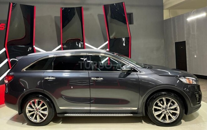Kia Sorento-9