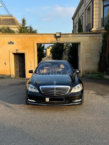 Mercedes S 500 2011, 141,646 km - 4.7 л - Bakı