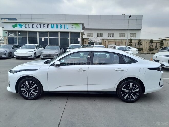 Changan Qiyuan A05 2025, 0 km - 1.5 л - Bakı