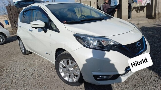 Nissan Note-1