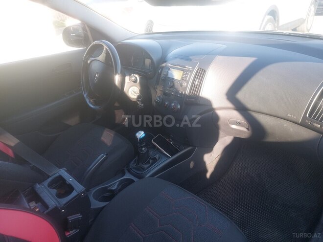 Hyundai i30 2009, 240,000 km - 1.4 л - Bakı
