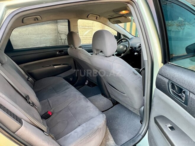 Toyota Prius-10