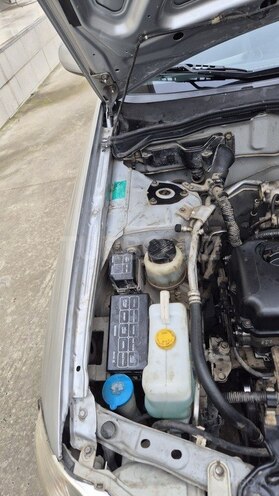 Nissan Sunny-5