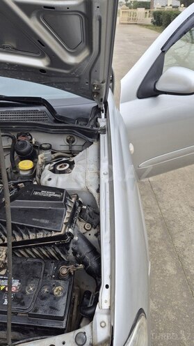 Nissan Sunny-6