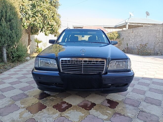 Mercedes C 200 2000, 280,000 km - 2.0 l - Gəncə