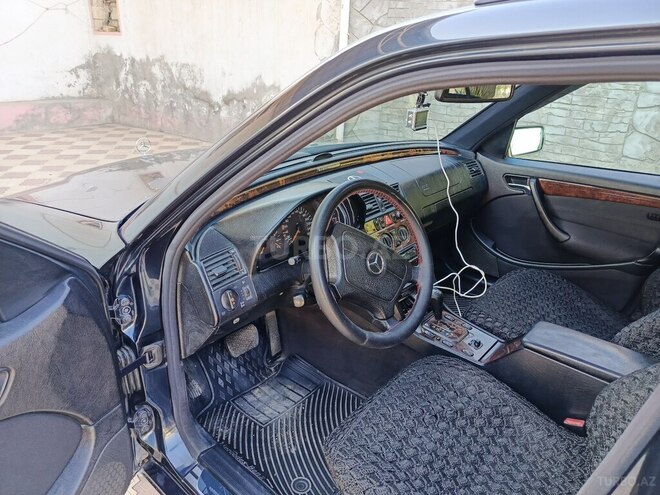 Mercedes C 200 2000, 280,000 km - 2.0 l - Gəncə
