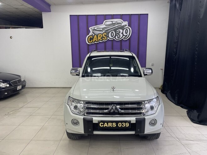 Mitsubishi Pajero-1