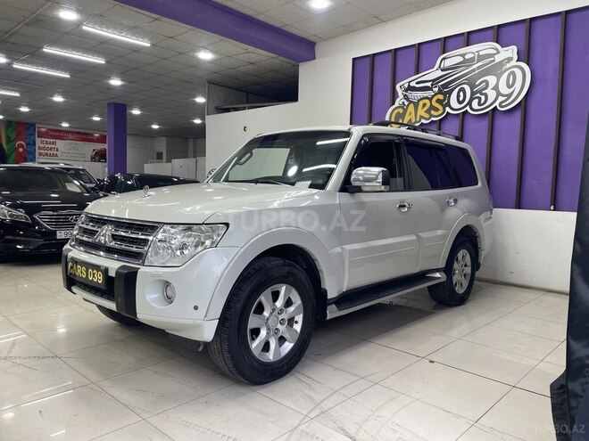Mitsubishi Pajero-7