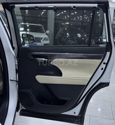 Toyota Highlander-16
