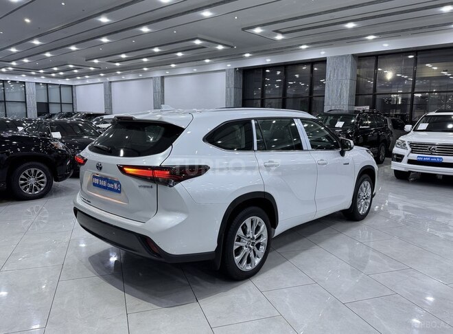 Toyota Highlander-5