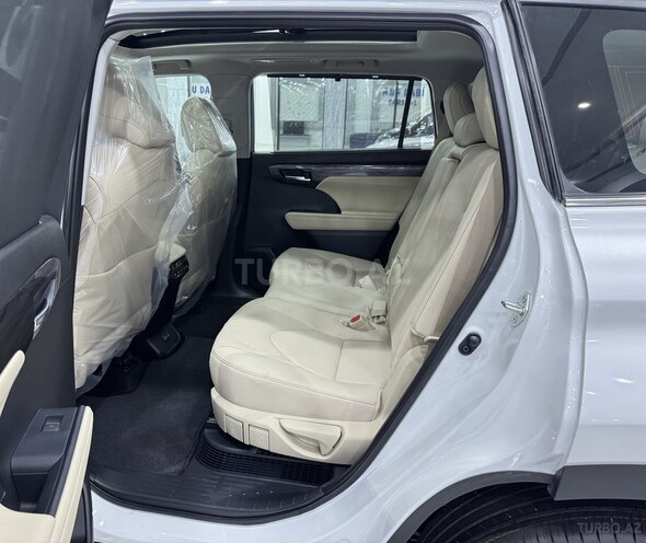 Toyota Highlander-14