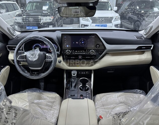 Toyota Highlander-8
