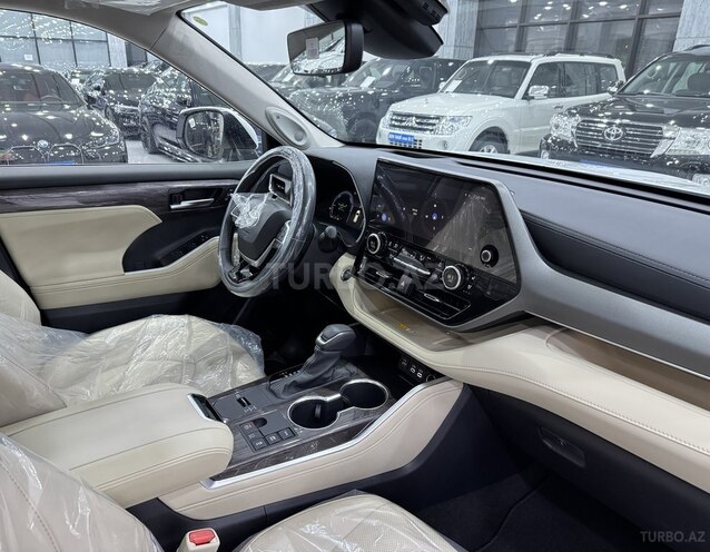 Toyota Highlander-10