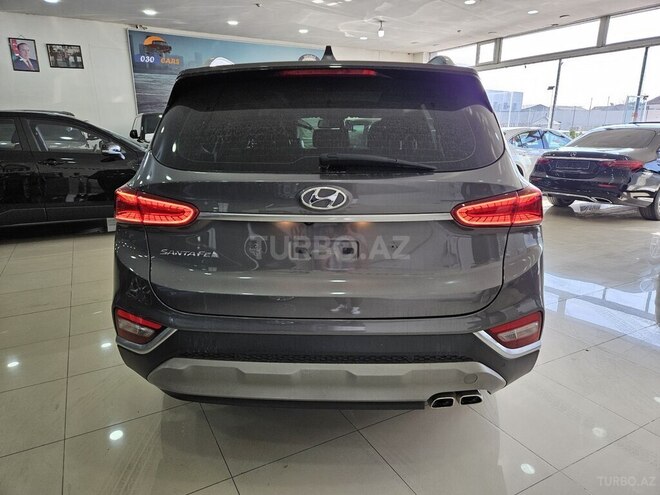 Hyundai Santa Fe-2