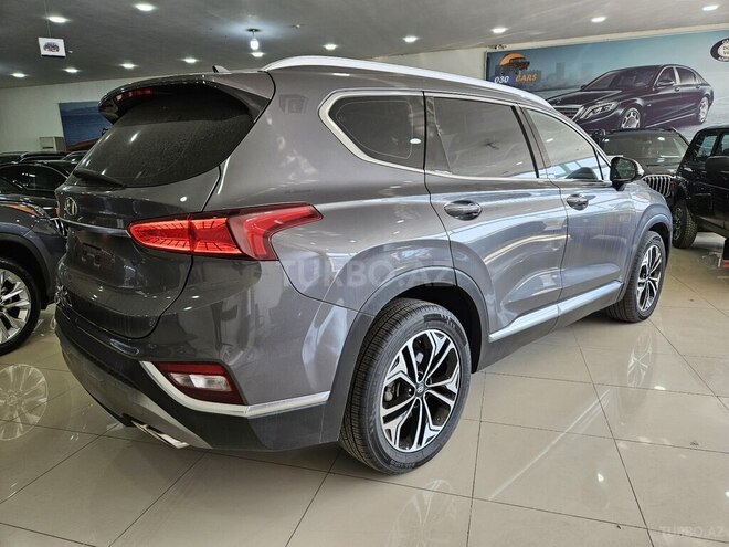 Hyundai Santa Fe-4