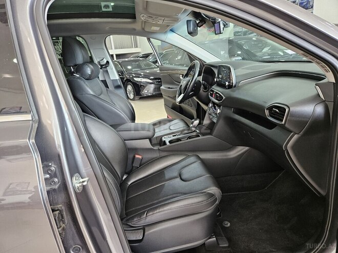 Hyundai Santa Fe-20