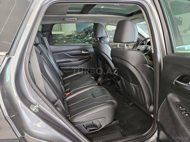 Hyundai Santa Fe-19