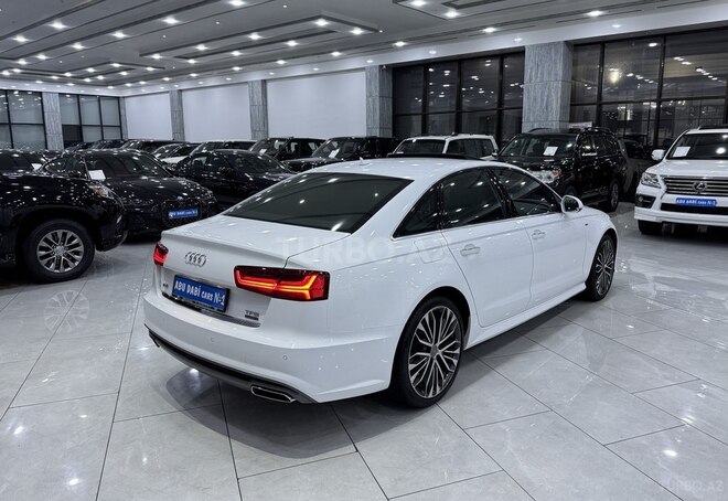 Audi A6-6