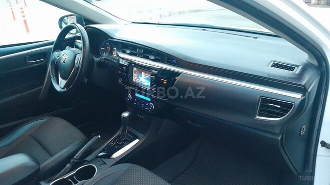 Toyota Corolla 2013, 118,800 km - 1.6 l - Bakı