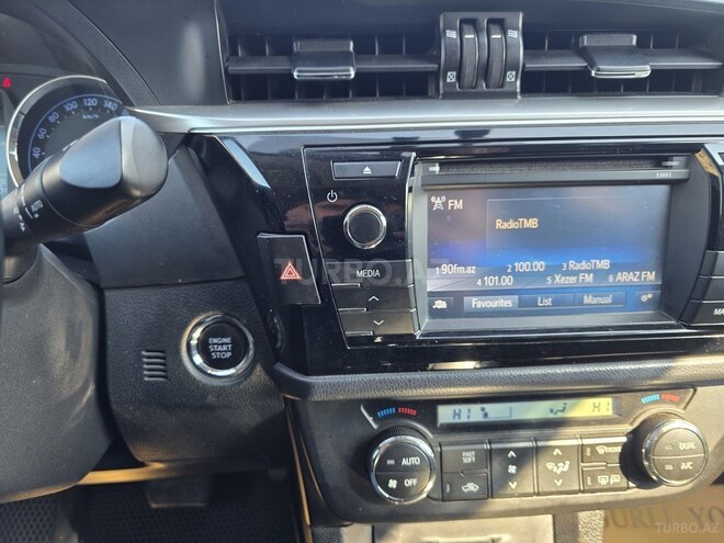 Toyota Corolla 2013, 118,800 km - 1.6 l - Bakı