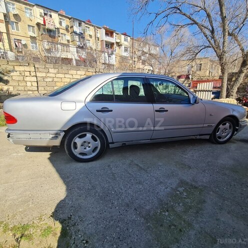 Mercedes E 240 1998, 282,680 km - 2.4 l - Sumqayıt
