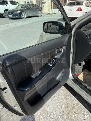 Toyota Corolla 2007, 215,000 km - 1.4 л - Bakı