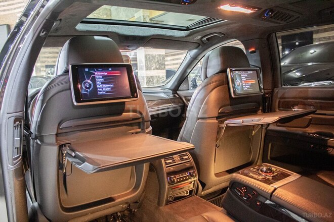 BMW 750-15