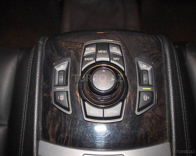 BMW 750-20
