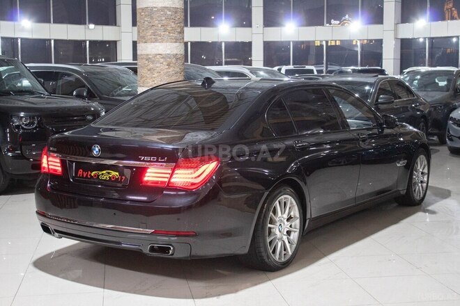 BMW 750-8