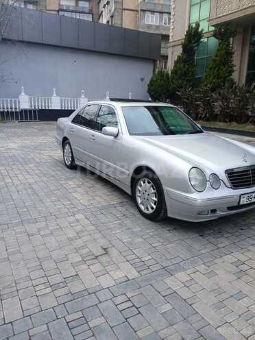 Mercedes E 240 2001, 282,000 km - 2.4 l - Bakı