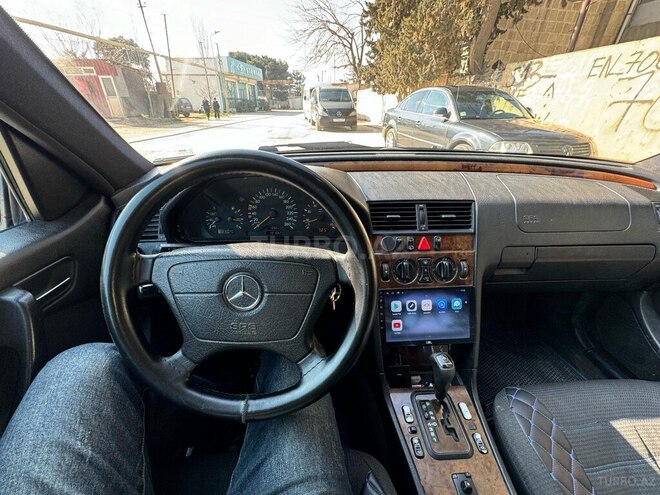 Mercedes C 240 1999, 421,000 km - 2.4 l - Bakı