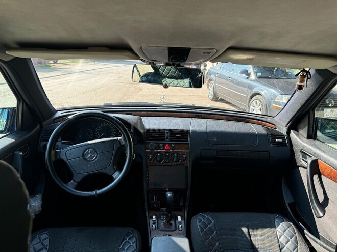 Mercedes C 240 1999, 421,000 km - 2.4 l - Bakı