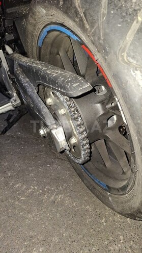 Honda CBR 400-8