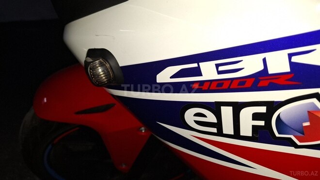 Honda CBR 400-12