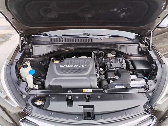 Hyundai Santa Fe-19