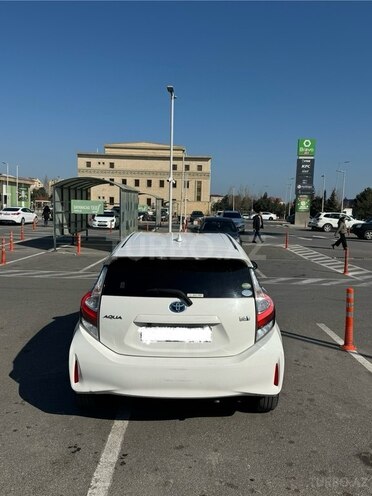 Toyota Aqua 2018, 120,000 km - 1.5 l - Sumqayıt